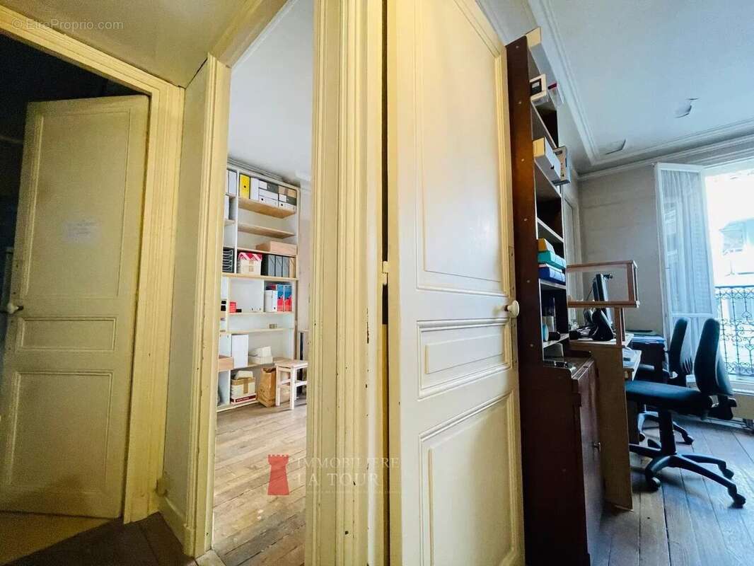 Appartement à PARIS-11E