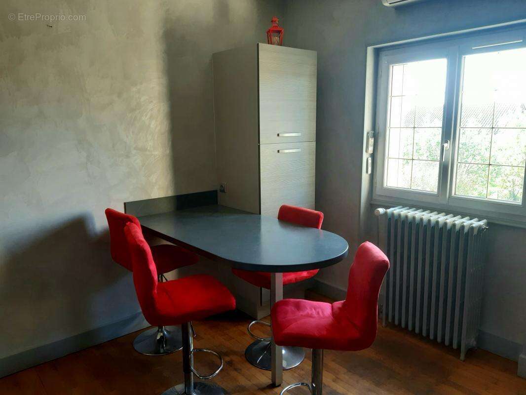 Maison à PUY-GUILLAUME