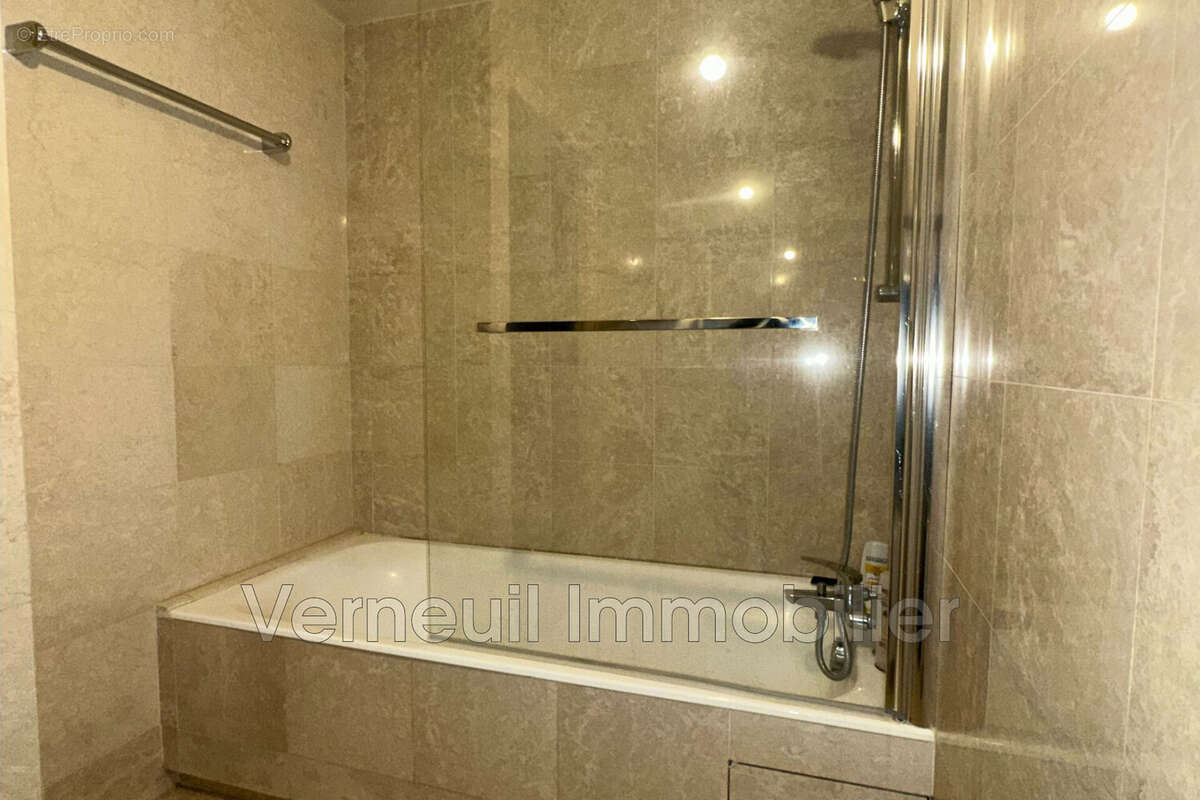 Appartement à PARIS-7E