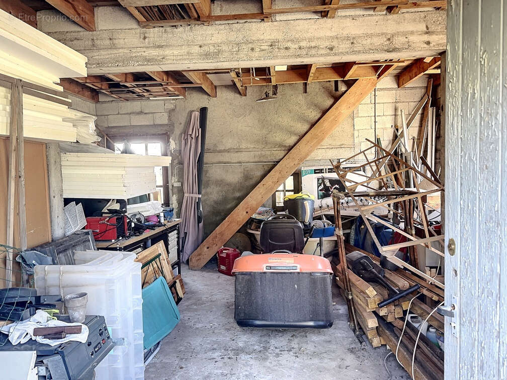 Maison à CHAMPAGNEY