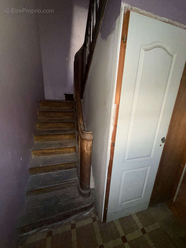 Appartement à MOULINS-LA-MARCHE