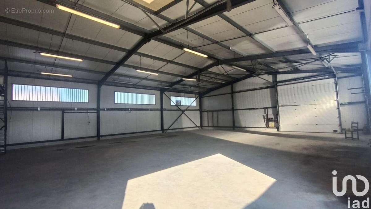Appartement 445 m² à Touverac  - photo 6