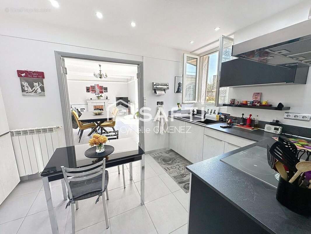 Photo 2 - Maison à SORGUES