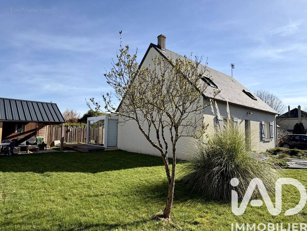 Photo 1 - Maison à PARCAY-MESLAY