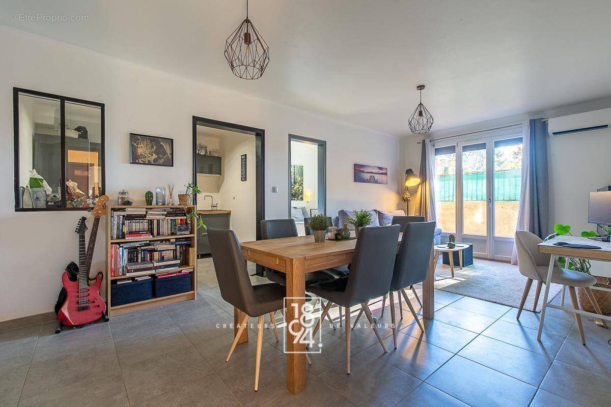 Appartement à VITROLLES