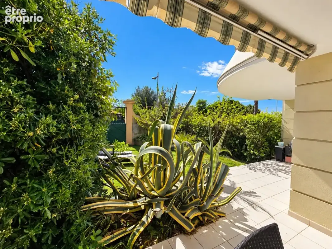 Appartement T3 avec terrasse, jardin privatif et stationnement - photo 2