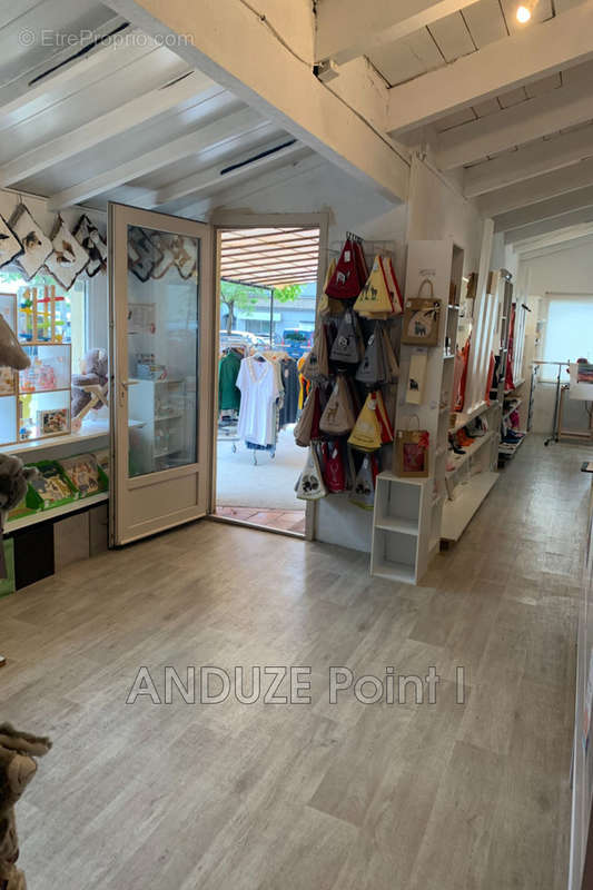 Commerce à SAINT-JEAN-DU-GARD