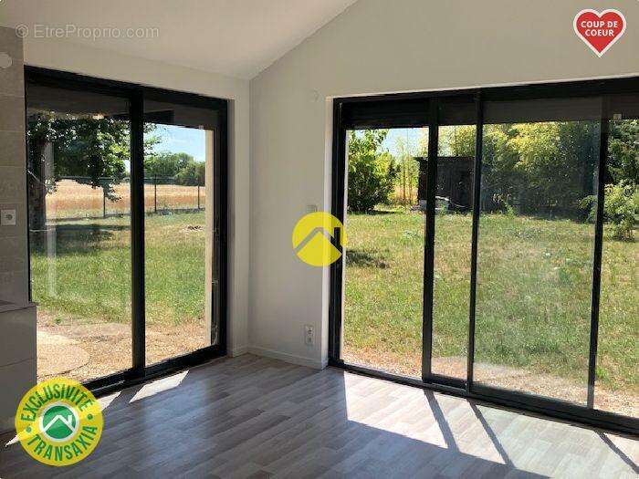 Maison à LES AIX-D&#039;ANGILLON