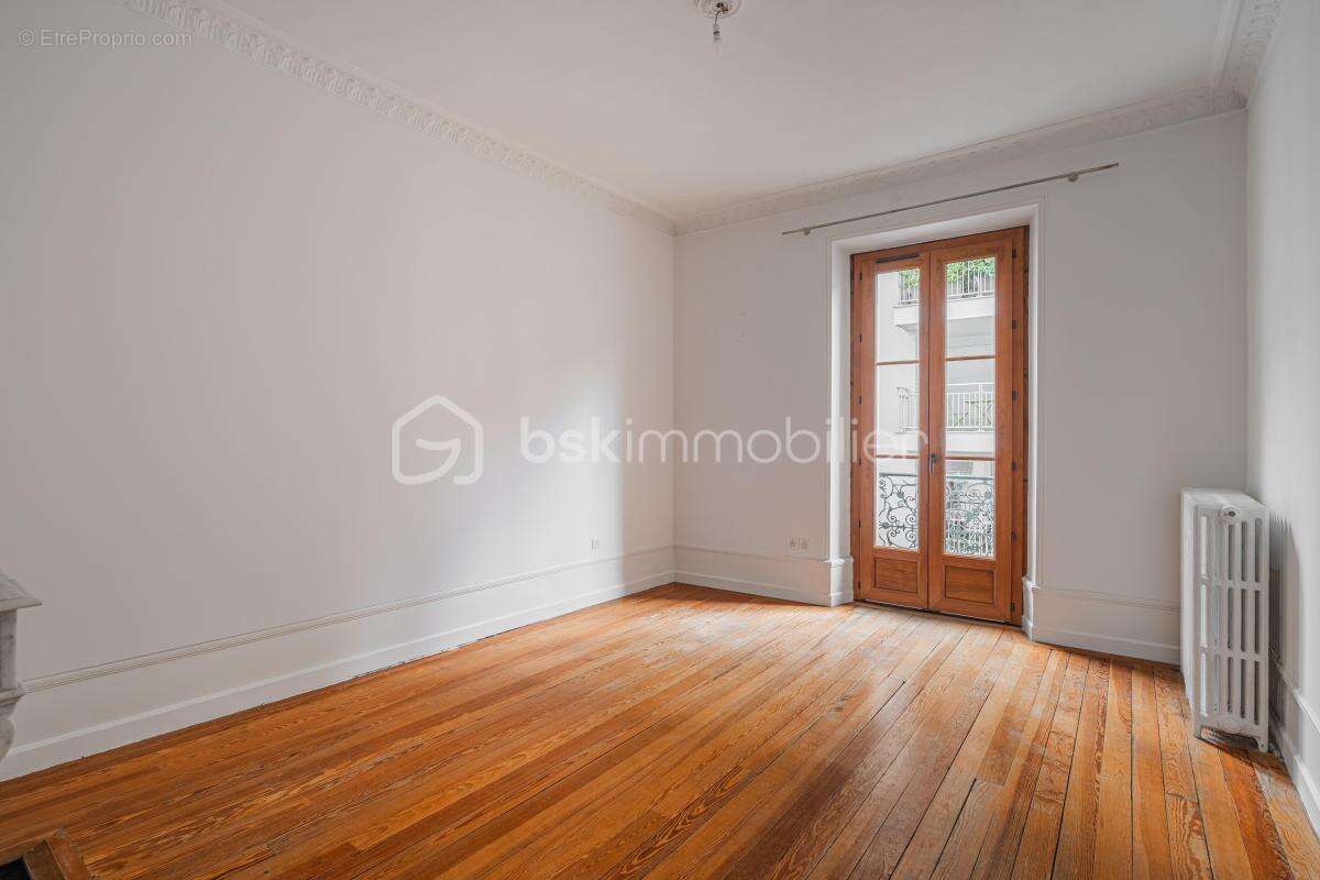Appartement à AIX-LES-BAINS