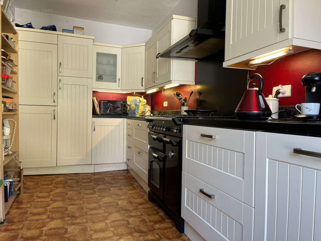 Maison à COUSSAC-BONNEVAL