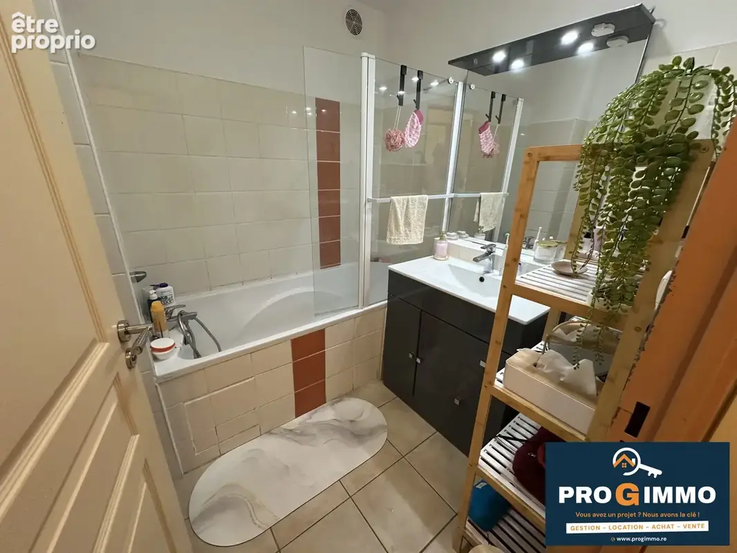 Appartement 69 m² à Saint-Louis  - photo 5
