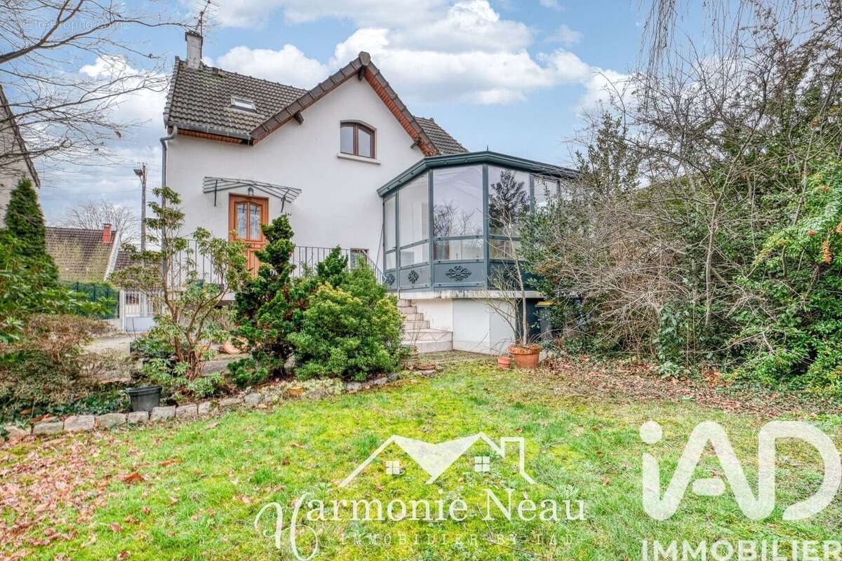 Photo 2 - Maison à TREMBLAY-EN-FRANCE