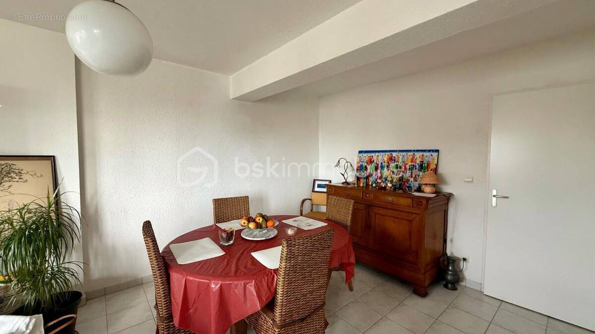 Appartement à SAINT-GEORGES-DES-GROSEILLERS