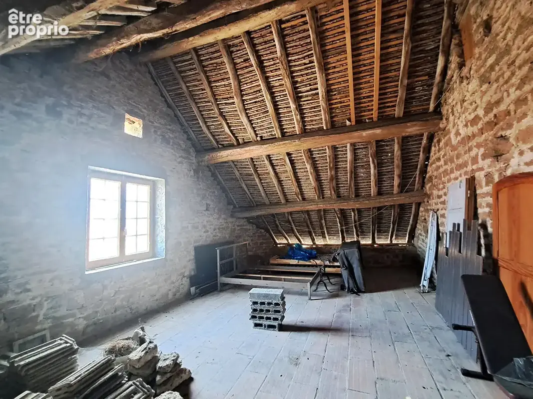 Maison de village en pierre avec cave voutée à Voiteur (39210) - photo 14