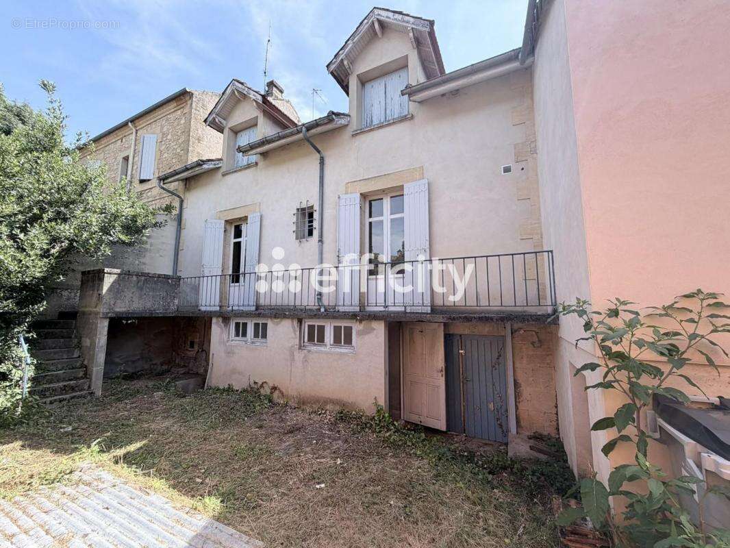 Maison 128 m² à Couze-Et-Saint-Front  - photo 2