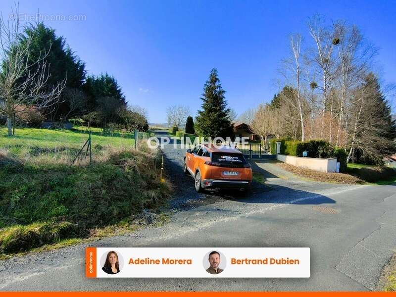 Terrain à ESTANDEUIL