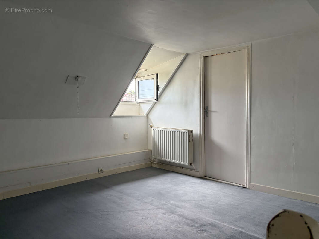 Maison semi mitoyenne de 45.45 m2 hab bâtie sur 82 m2 - photo 7