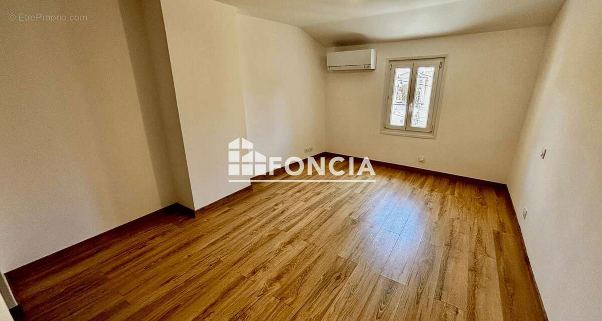 Maison à SIX-FOURS-LES-PLAGES