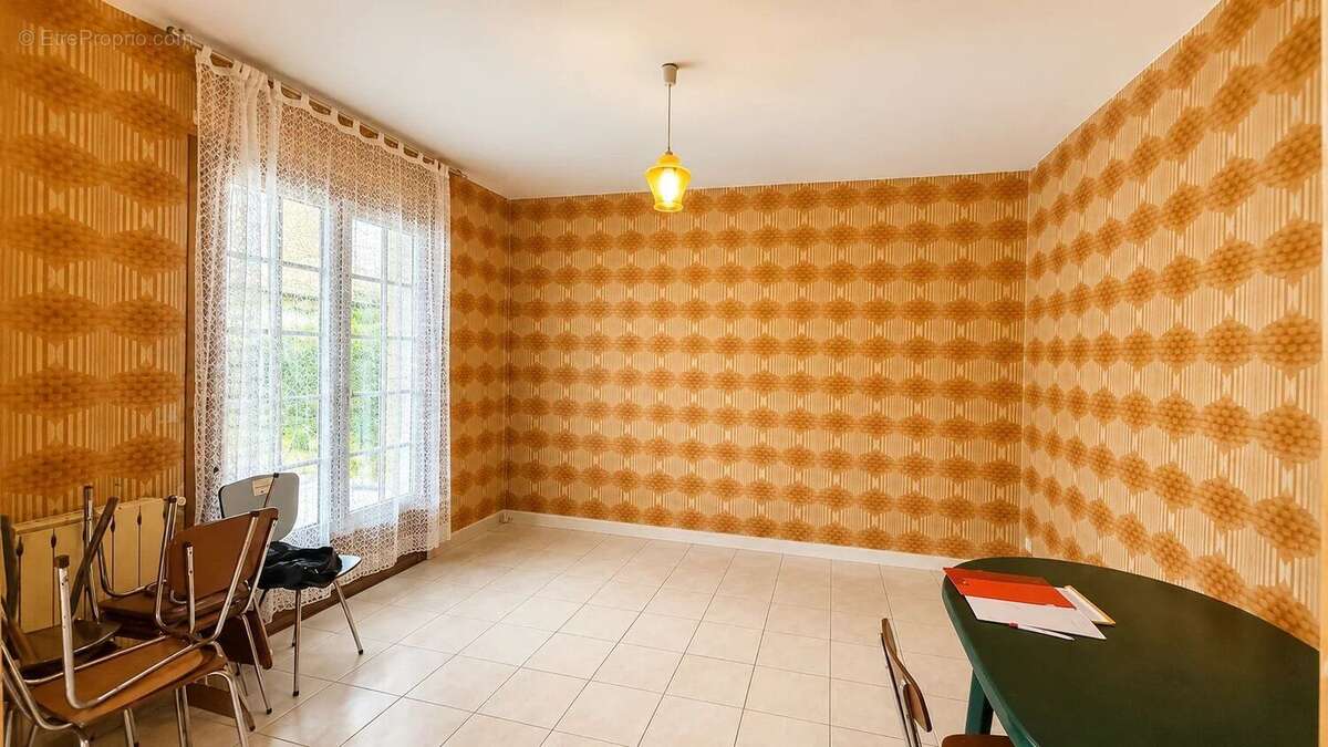 Maison à POURRIERES