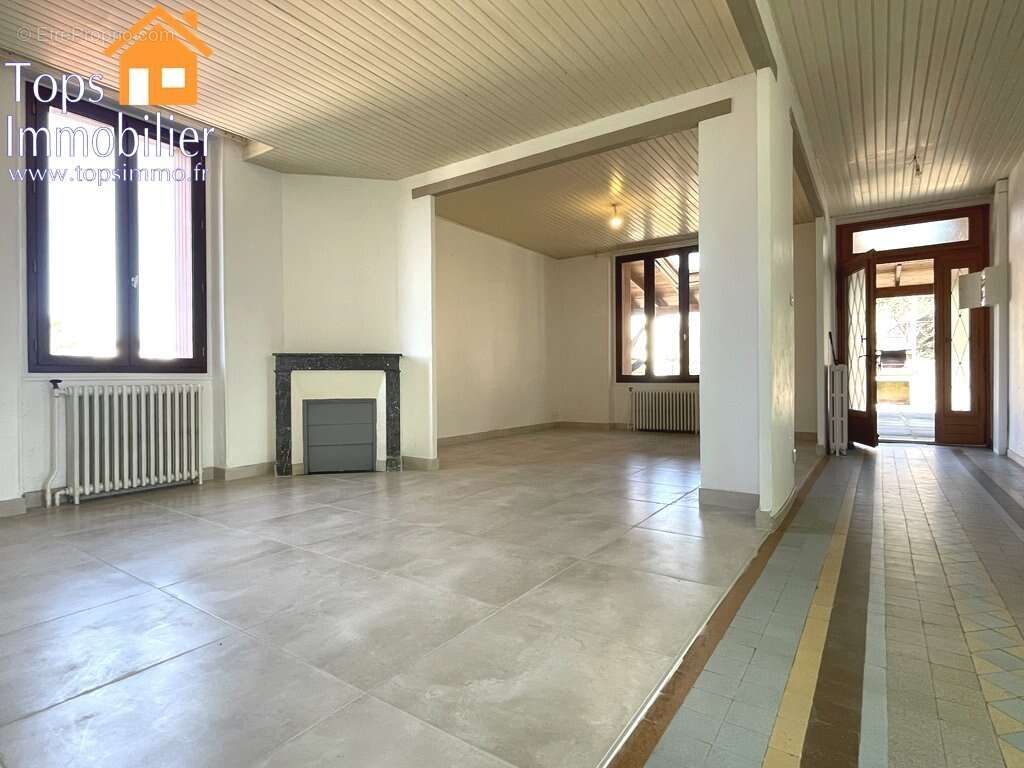 Maison à VILLEFRANCHE-DE-ROUERGUE