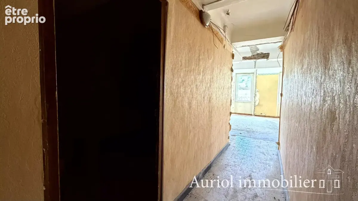 AURIOL Appartement 63 m2 à rénover - photo 4