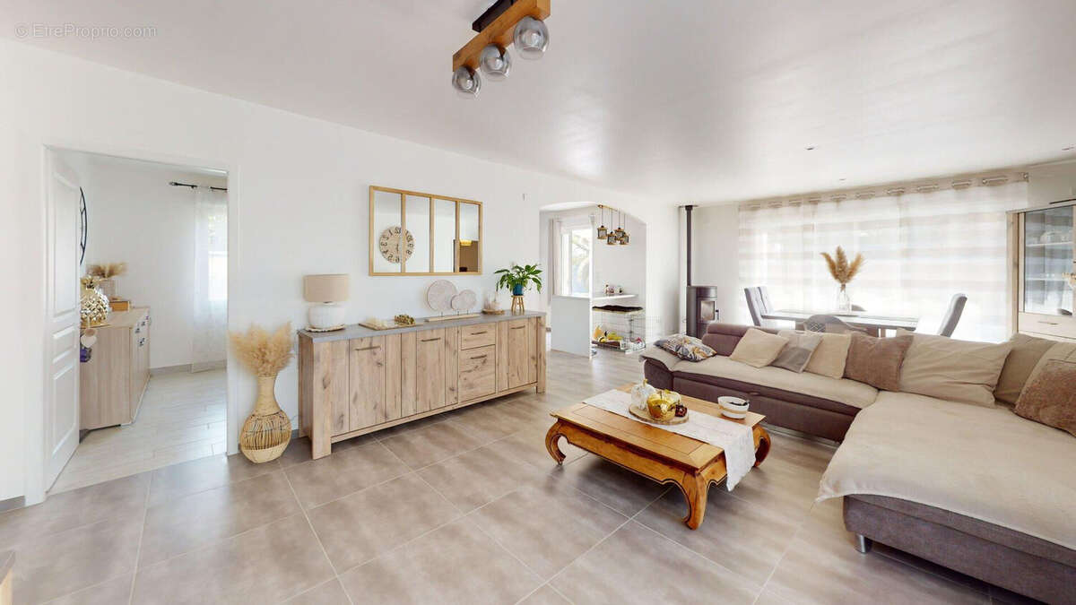 Maison à VAUX-SUR-MER