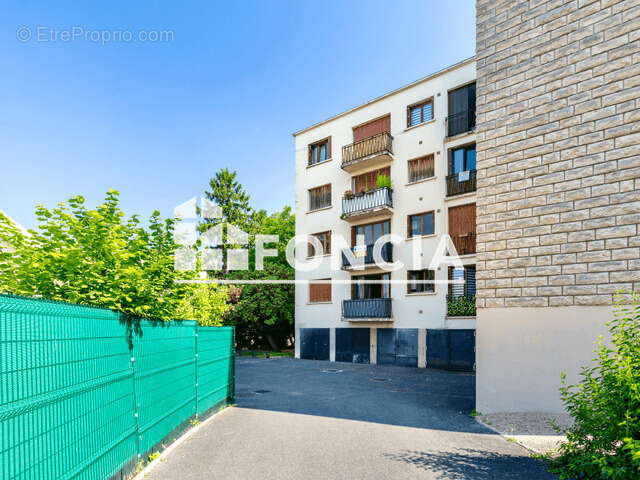 Appartement à L'HAY-LES-ROSES