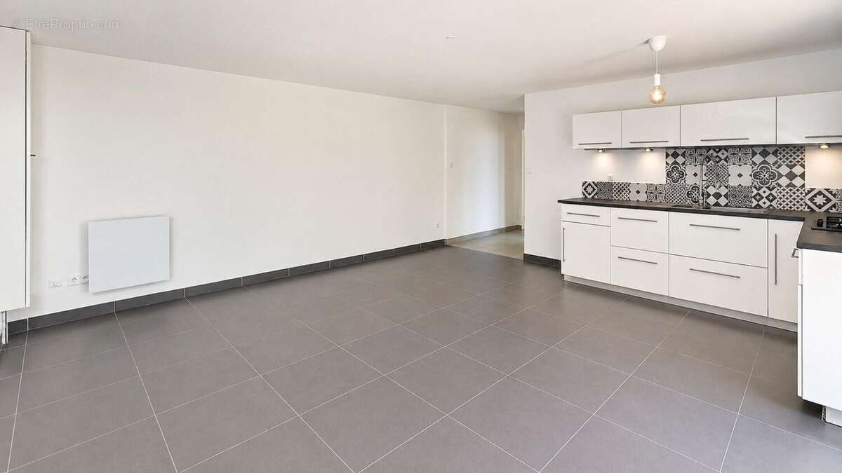 Photo 4 - Appartement à AMBARES-ET-LAGRAVE