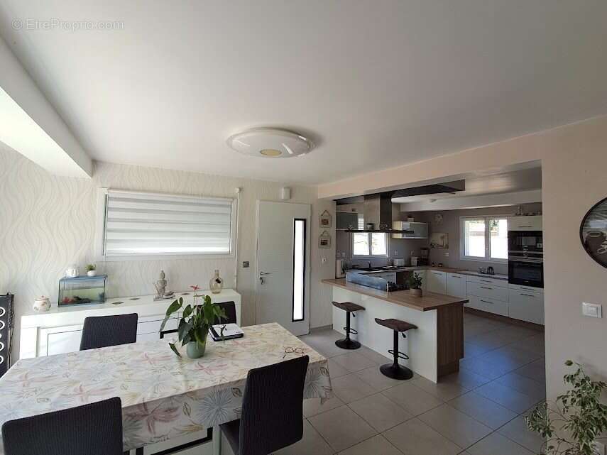 Maison 96 m² à La Prenessaye  - photo 6