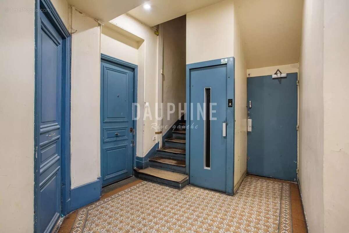 Appartement à PARIS-18E