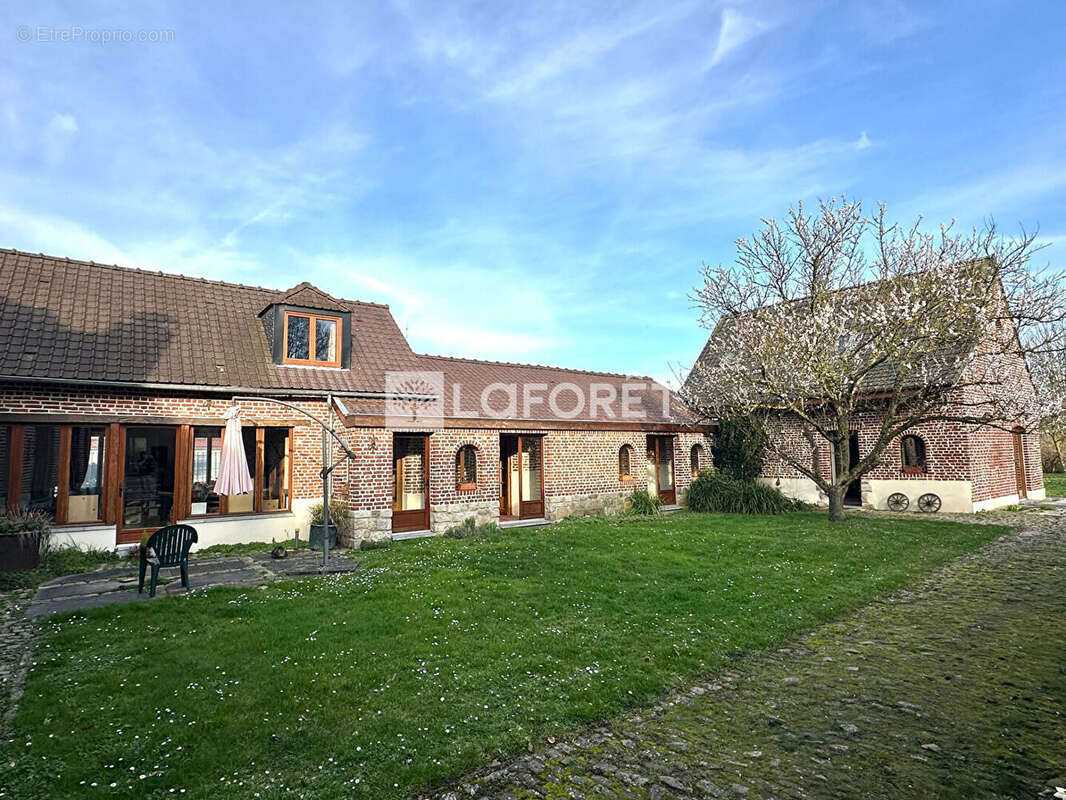 Maison à NOMAIN
