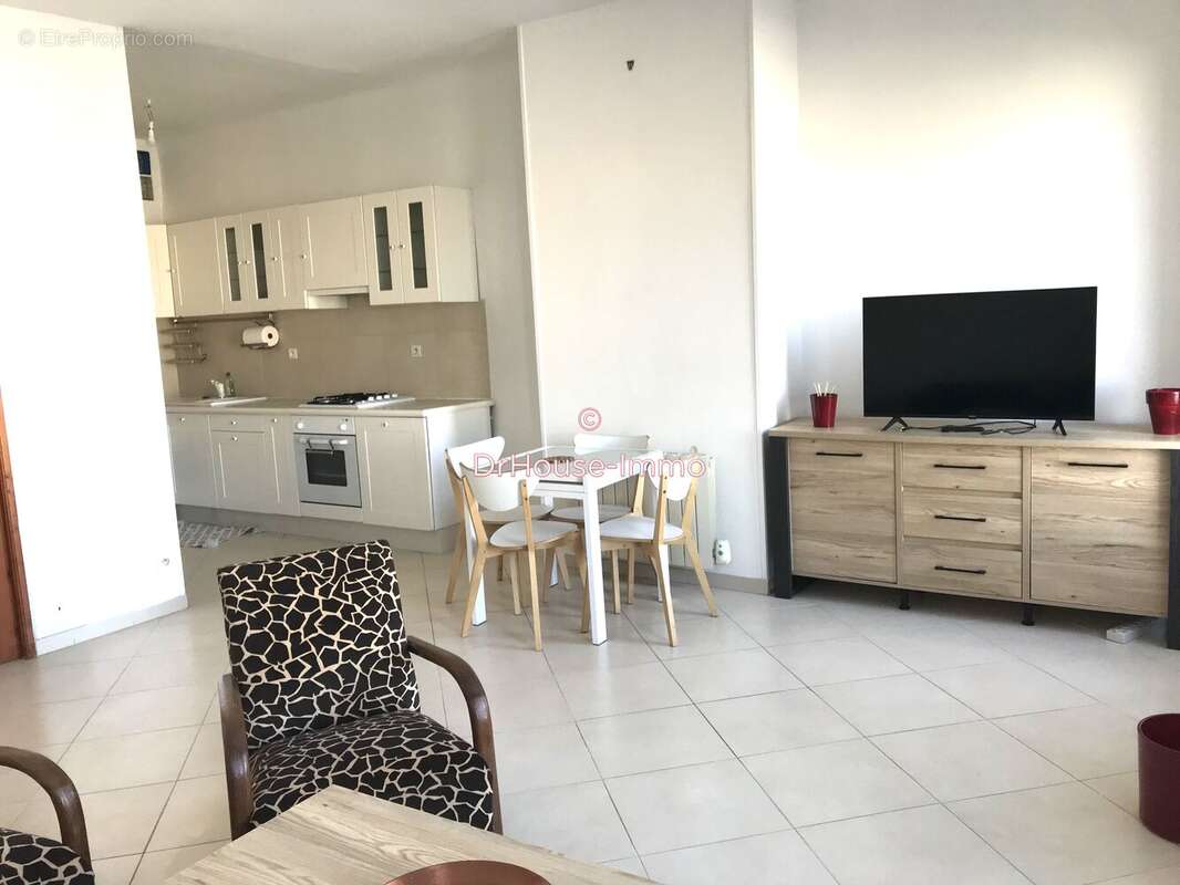 Appartement à MARSEILLE-7E