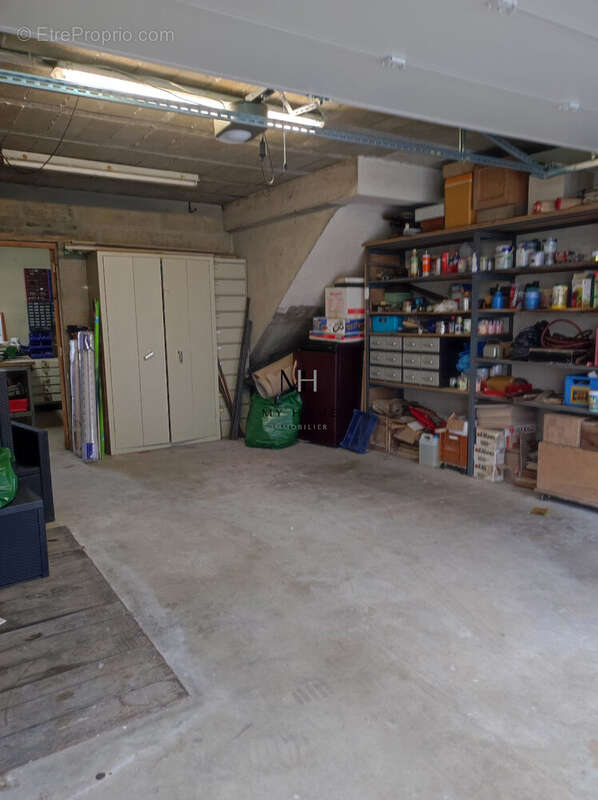 Parking à MORTAGNE-AU-PERCHE