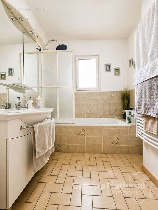 Maison d'environ 70m2 sur 1200m2 de terrain avec piscine à Goudargues - photo 7