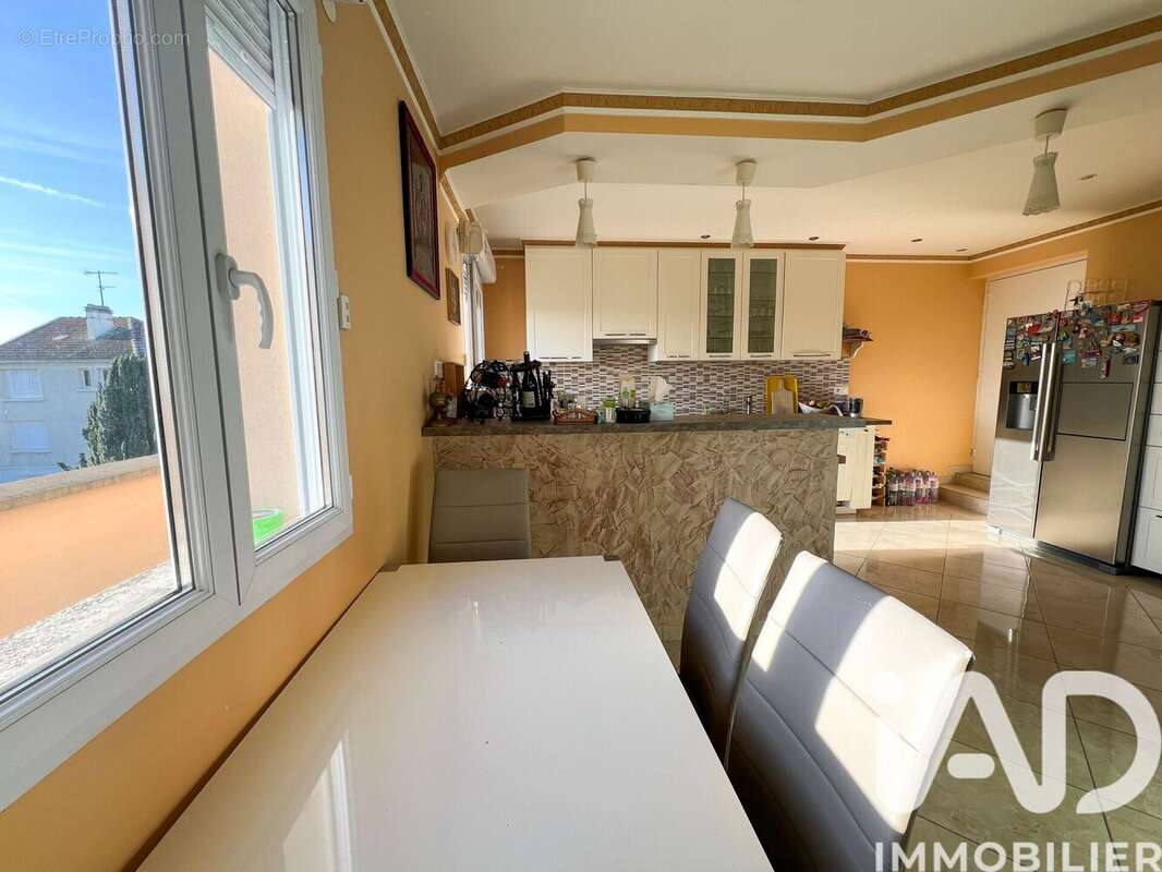 Photo 6 - Appartement à VITRY-SUR-SEINE