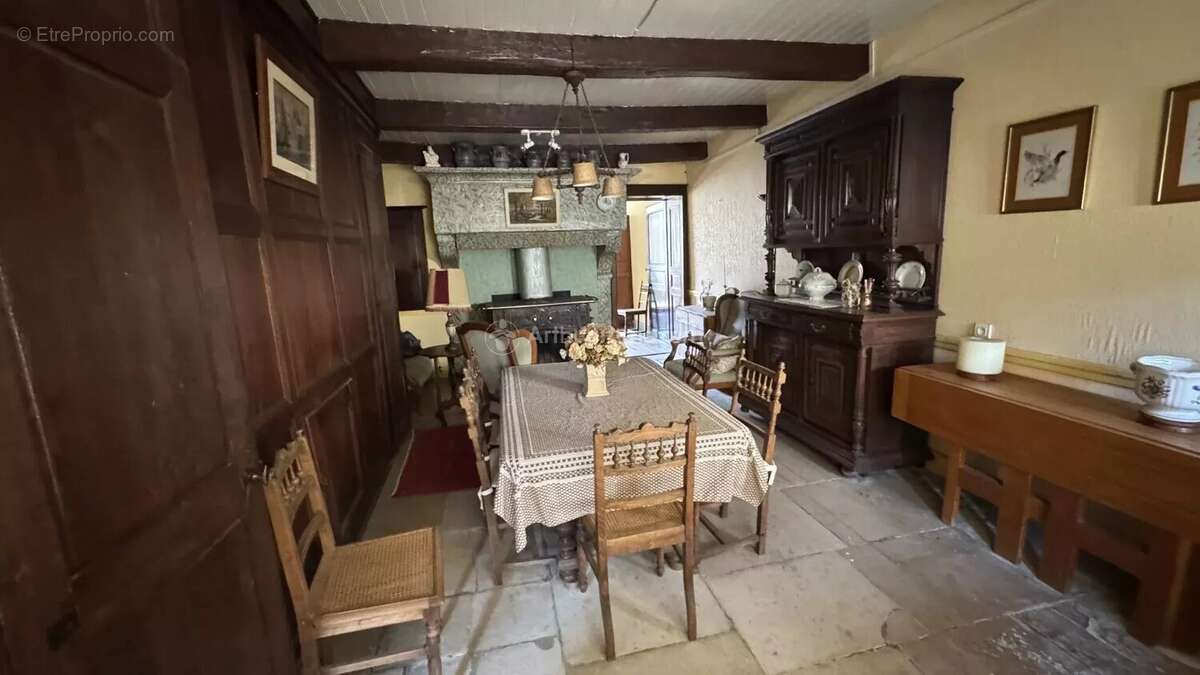 Maison à SOULAUCOURT-SUR-MOUZON