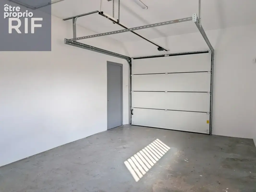 La Tour du Pin : Maison Individuelle de caractère totalement rénovée - photo 15