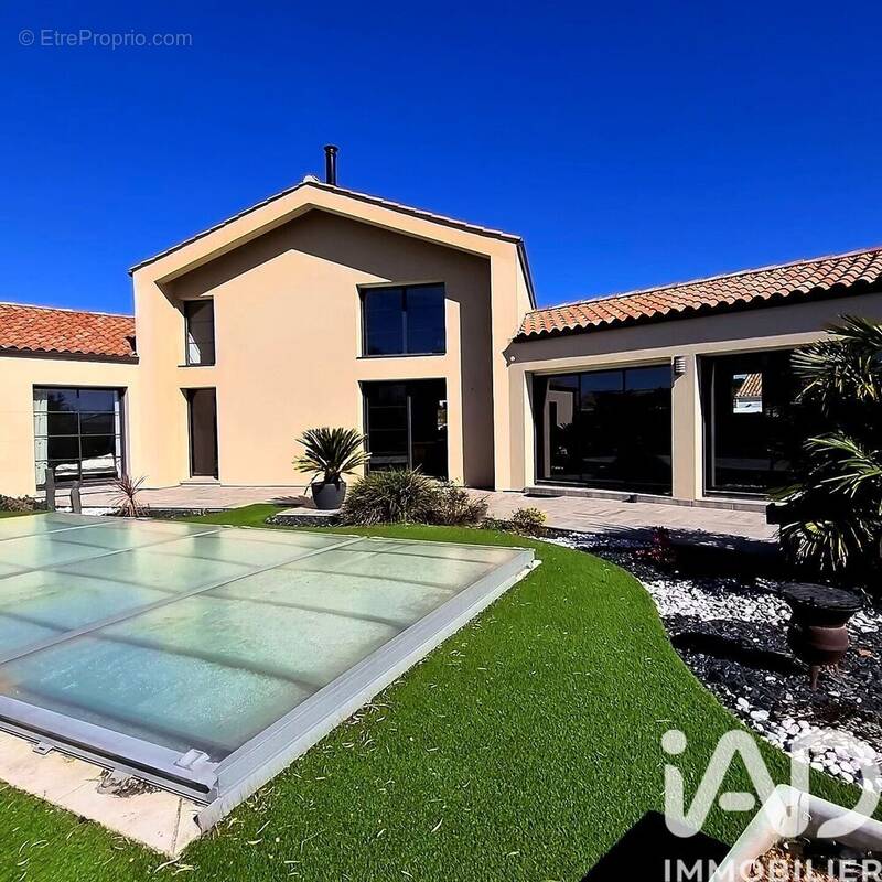 Photo 1 - Maison à SOULLANS