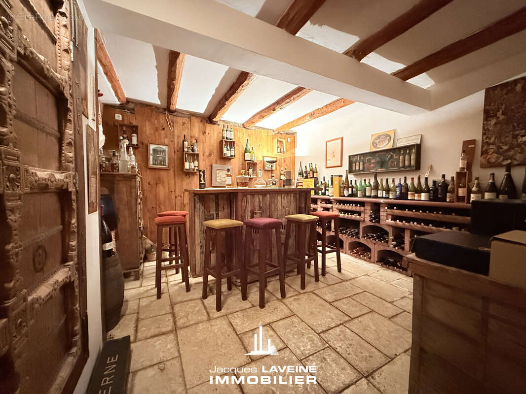 Maison à ARS-SUR-MOSELLE