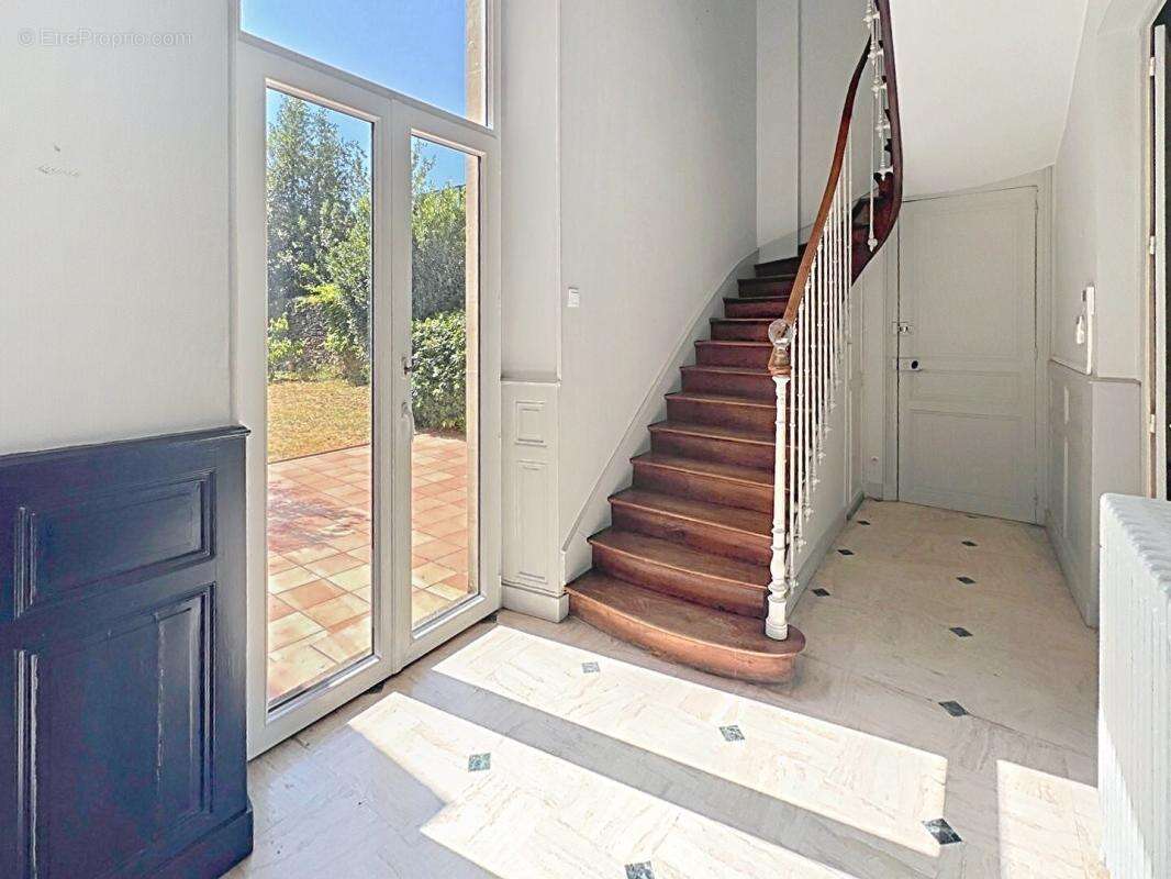 Maison de ville Le Mans 9 pièce(s) 300m² avec jardin Hôtel particulier 19e - photo 4