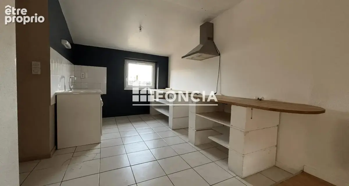 Romans-sur-Isère - grand appartement A RÉNOVER - photo 4
