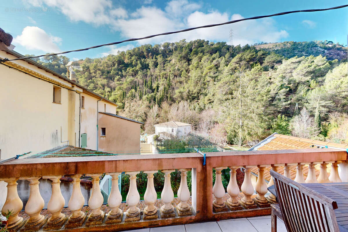 Maison à TOURRETTE-LEVENS