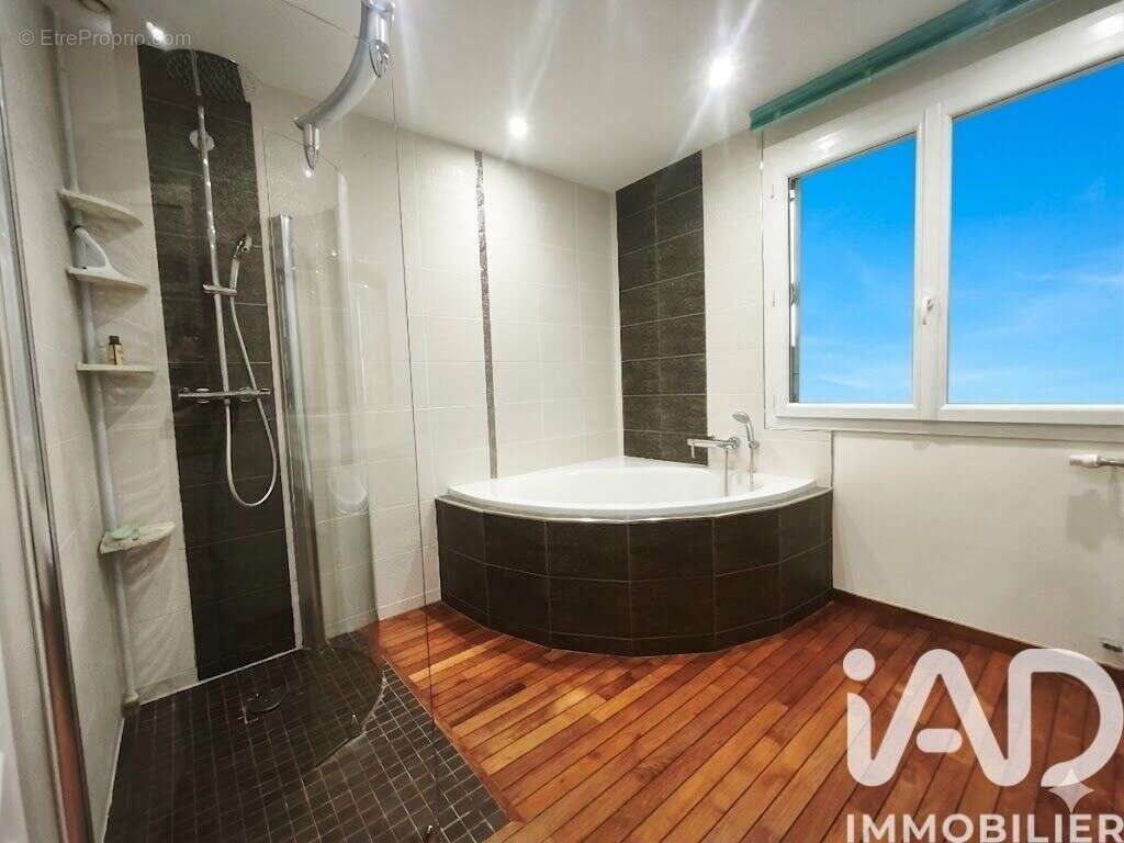 Photo 8 - Maison à SAINT-BERTHEVIN
