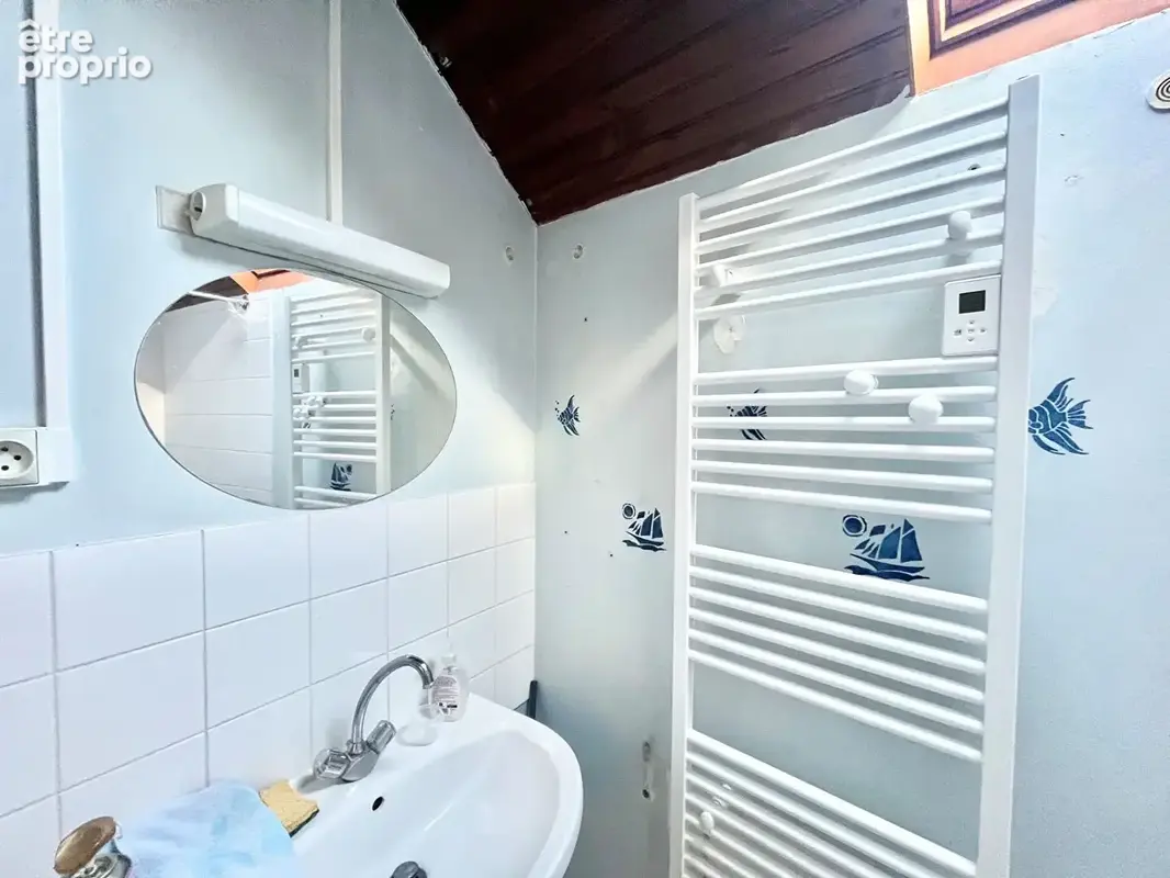 Maison Montillieres Sur Orne 3 pièce(s) 60 m2 - vaste salon séjour - sous-sol complet  - dans le bourg au calme - photo 16