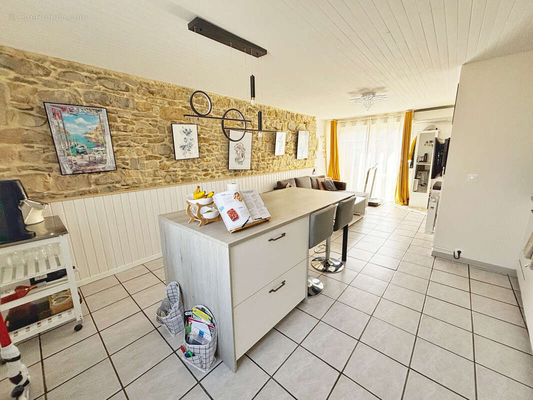 Maison à VAULX-MILIEU