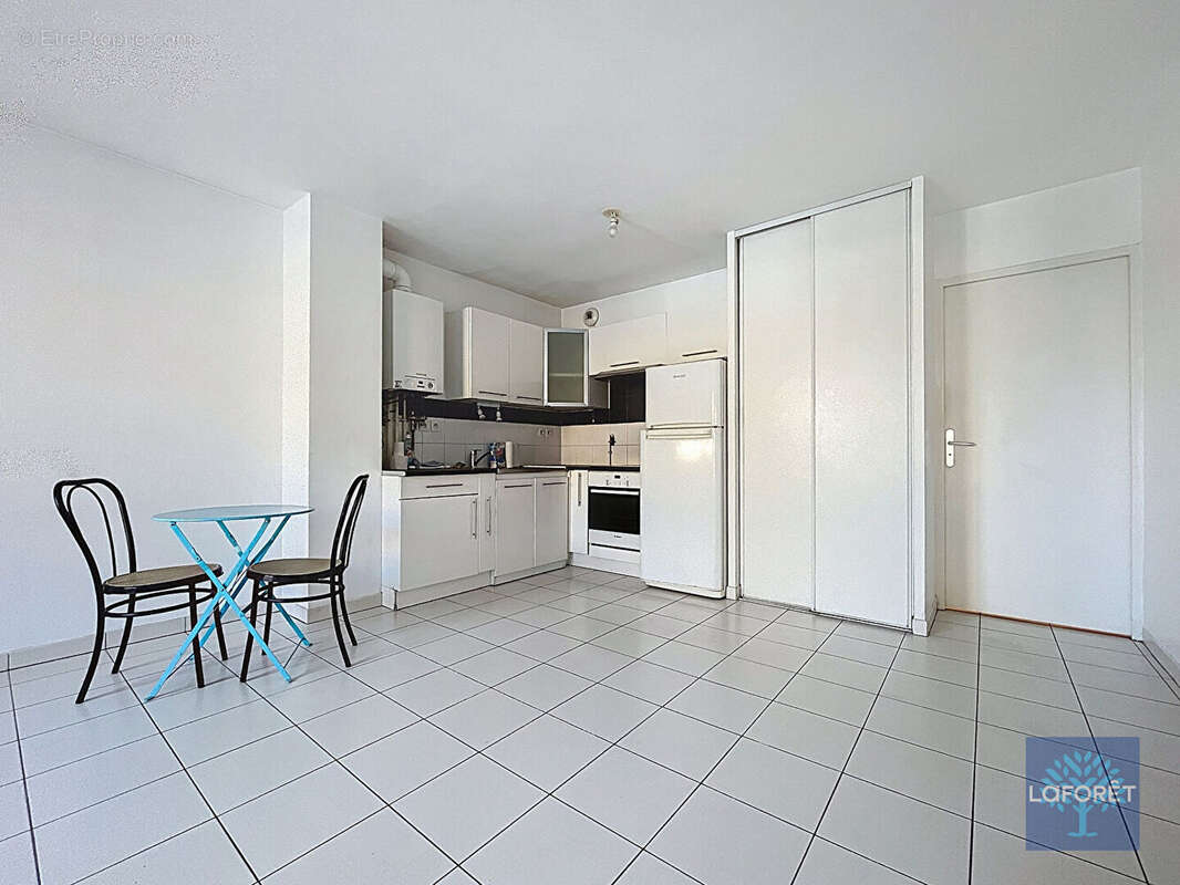 Appartement à CHILLY-MAZARIN