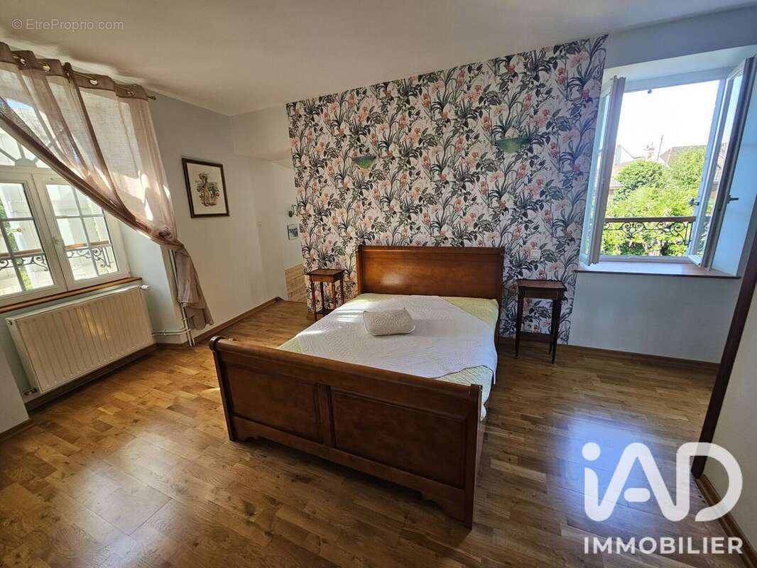 Maison 381 m² à Montigny-La-Resle  - photo 7