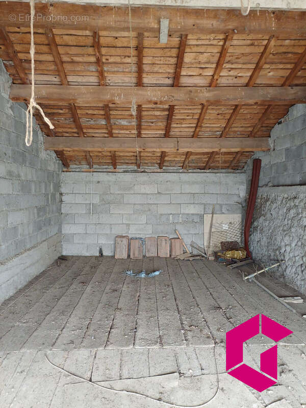 Appartement à COURPIERE