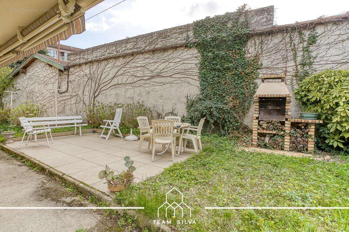 Maison à SEREZIN-DU-RHONE