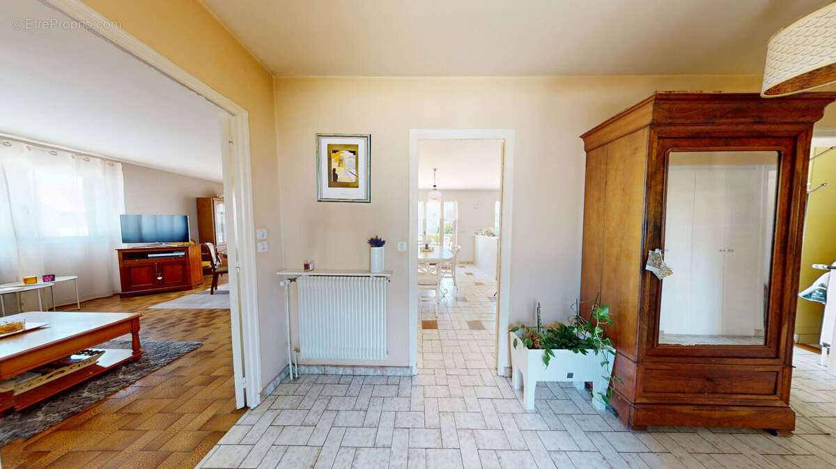 Maison 125m2  sur sous sol complet 3 chambres - photo 5